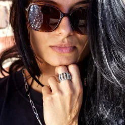 Bague argent 925 et ruthénium noir, spinelles noires et zirconias