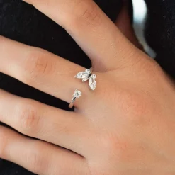 Bague argent 925 et zirconias ouverte