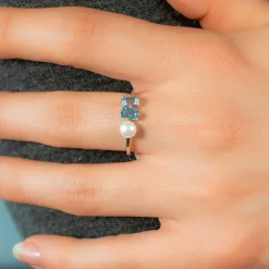 Bague argent 925 perle de Chine et topazes bleues traitées