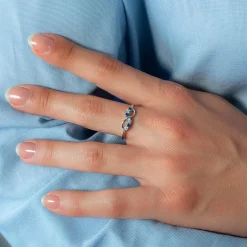 Bague argent 925 pierres imitation bleus et zirconias motif infini