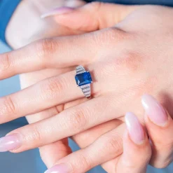 Bague argent 925 pierre synthétique bleue et zirconias