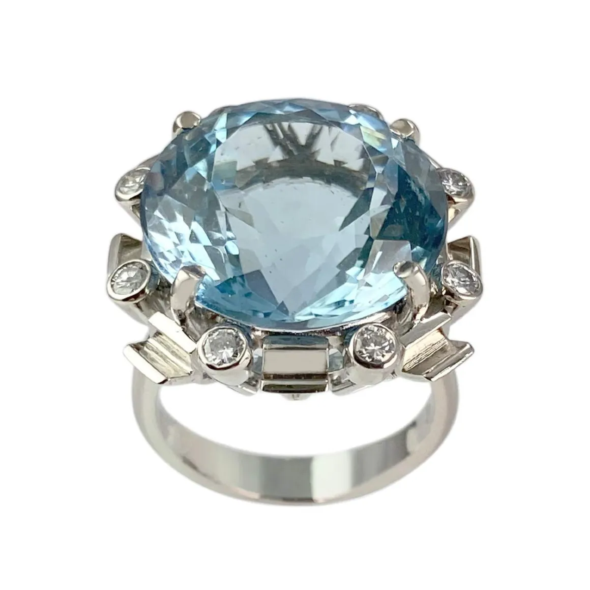 Bague d'occasion or 750 blanc aigue marine diamants