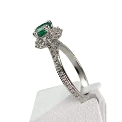 Bague d'occasion or 585 blanc diamants synthétques verre vert