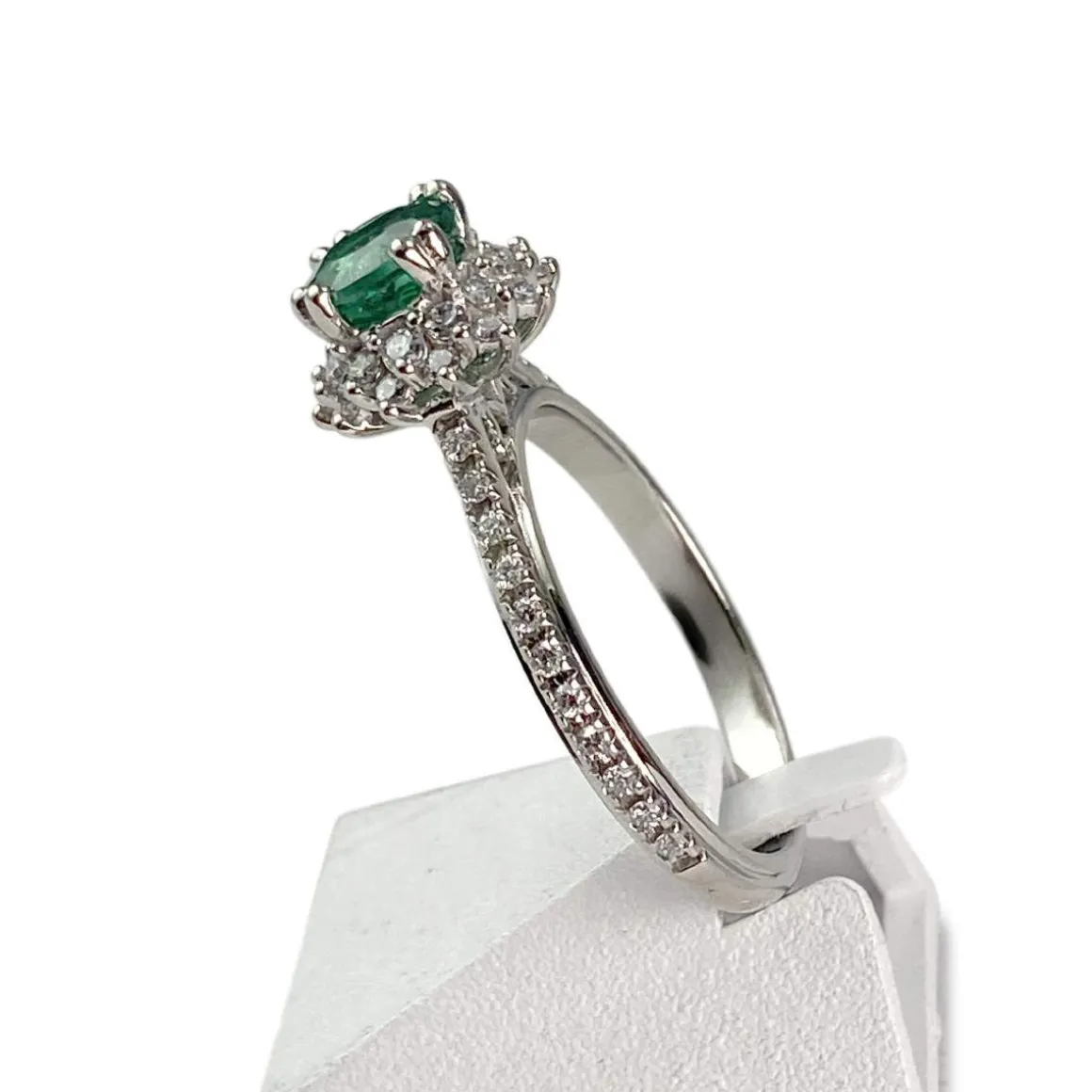 Bague d'occasion or 585 blanc diamants synthétques verre vert