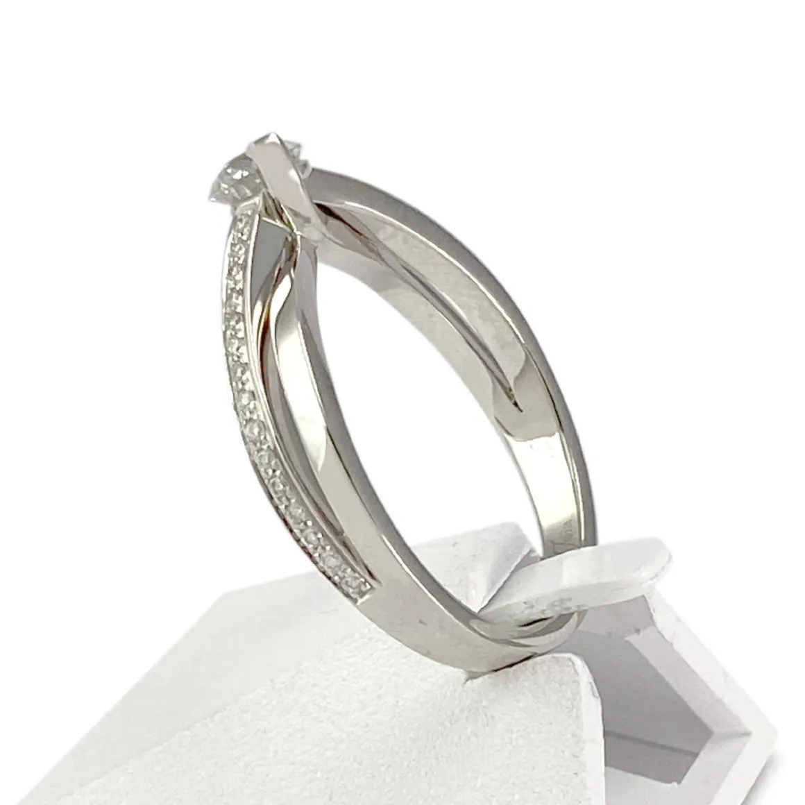 Bague d'occasion or 750 blanc diamants