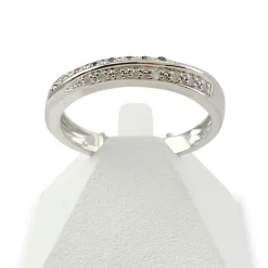 Bague d'occasion or 375 blanc diamants noirs traités et blancs