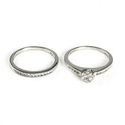 Bague d'occasion or 750 blanc diamants