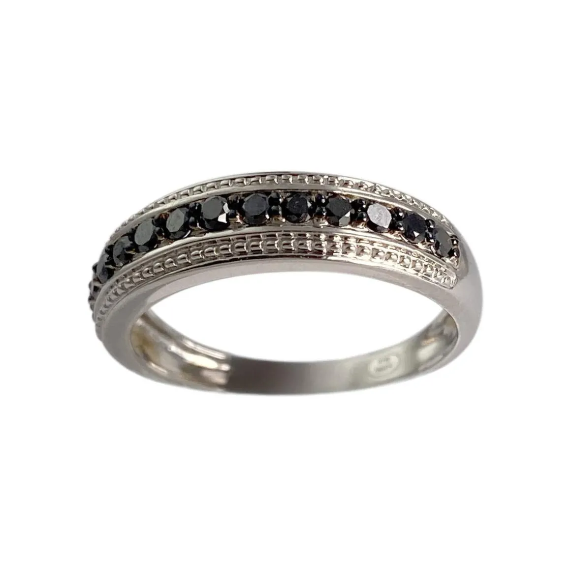 Bague d'occasion or 750 blanc diamants noirs traités