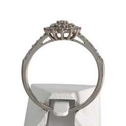 Bague d'occasion or 750 blanc diamants synthetiques