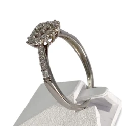 Bague d'occasion or 750 blanc diamants synthetiques