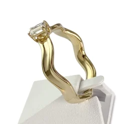Bague d'occasion or 750 jaune diamant synthetique
