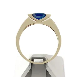 Bague d'occasion or 750 jaune et rhodié saphir diamants