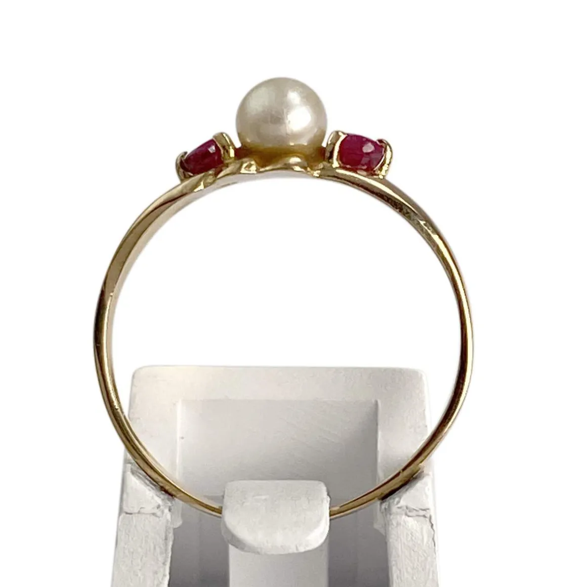 Bague d'occasion or 750 jaune perle de culture rubis