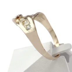 Bague d'occasion or 750 rose pierres synthétiques