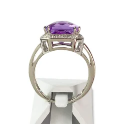 Bague d'occasion 2 ors 750 améthyste diamants