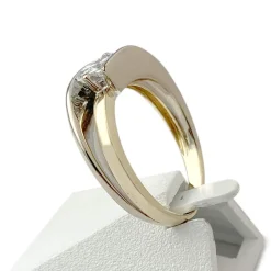 Bague d'occasion 2 ors 750 diamants