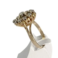 Bague d'occasion  2 ors 750  diamants