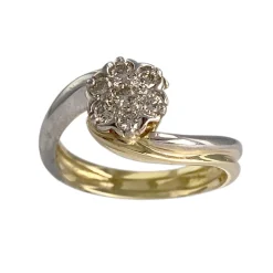 Bague d'occasion 2 ors 750 fleur diamants