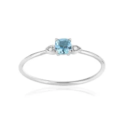 Bague or blanc 375 topaze bleue traitée carrée et diamants