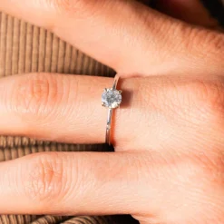 Bague or 375 blanc zirconia blanc