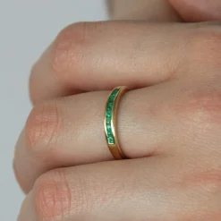 Bague or 375 jaune émeraudes