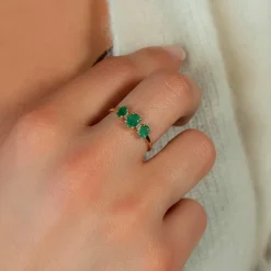 Bague or 375 jaune émeraudes et zirconias