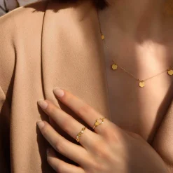 Bague or 375 jaune motif nids d'abeilles