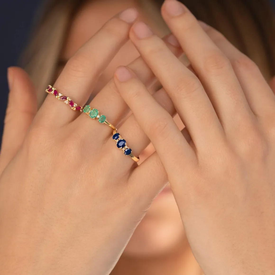 Bague or 750 jaune rubis et diamants