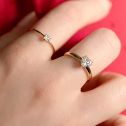 Bague or 375 jaune zirconia blanc coeur