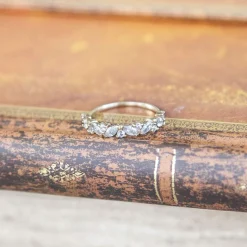 Bague or jaune 375, zirconias