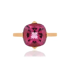 Bague or rose 750, 1 topaze rose traitée de 5 carats.