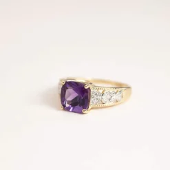 Bague or 375 2 tons améthyste carrée et diamants