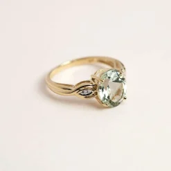 Bague or 375 2 tons quartz vert ovale et diamants