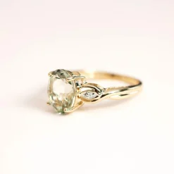 Bague or 375 2 tons quartz vert ovale et diamants