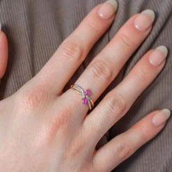 Bague or 375 2 tons rubis et diamants