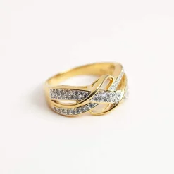 Bague plaqué or entrelacée 2 tons zirconias