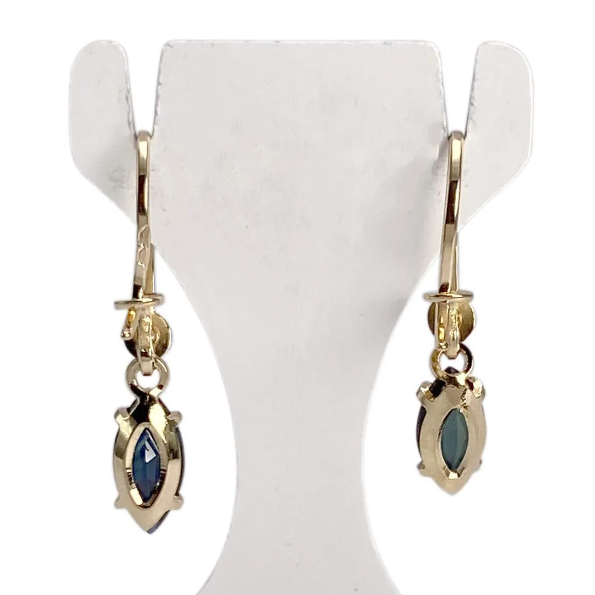 Boucles d'oreilles d'occasion or 750 jaune saphirs diamants