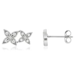 Boucles d'oreilles or blanc 375, diamants. Motif fleurs.