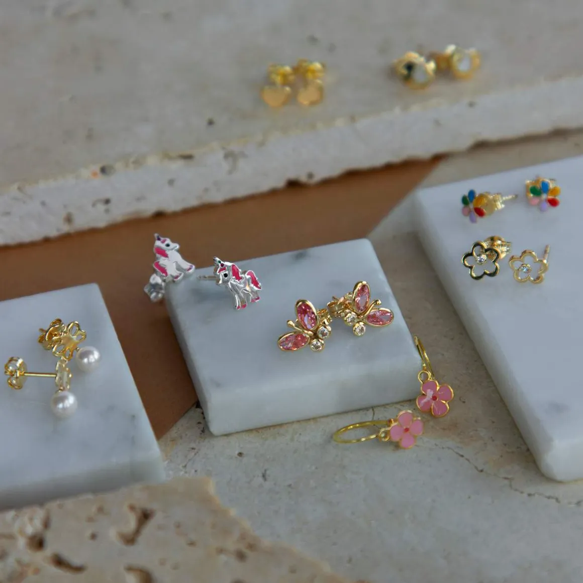 Boucles d'oreilles or 375 papillons zirconias
