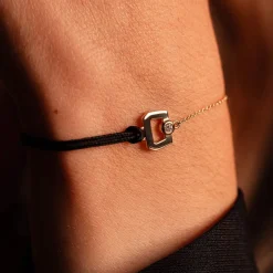 Bracelet boucle chaine or 750 jaune diamant et cordon noir 18cm