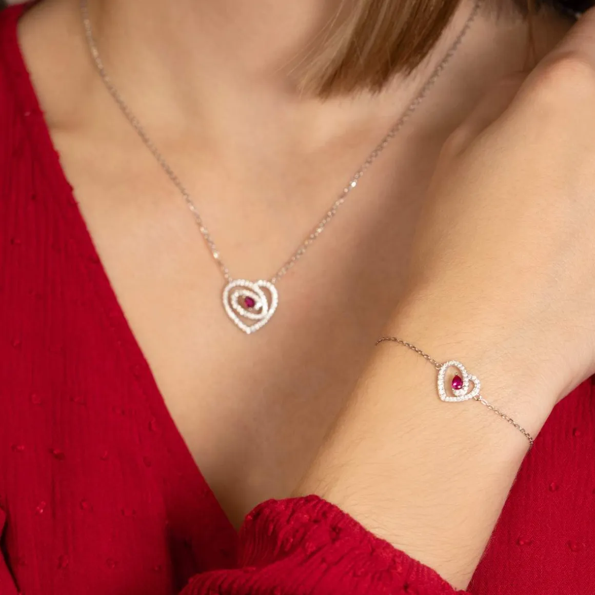 Bracelet coeur argent 925 rhodié rubis synthétique et zirconias