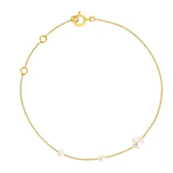 Bracelet or jaune 375, 3 perles de culture de Chine. Longueur 18 cm.