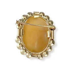 Broche d'occasion or 750 jaune camée coquille
