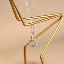 Collier argent 925 zirconias motif anneau et coeur entrelacés 45 cm