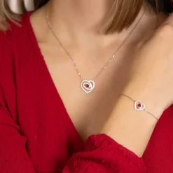 Collier coeur argent 925 rhodié rubis synthétique et zirconias 45cm