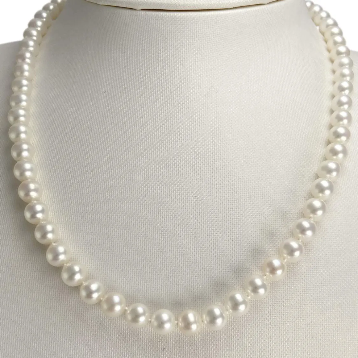 Collier d'occasion or 750 jaune choker perle de culture