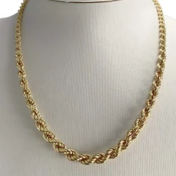 Collier d'occasion or 750 jaune maille torsadee