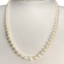 Collier d'occasion or 750 jaune perle de culture d'Akoya