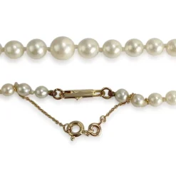 Collier d'occasion or 750 jaune perle de culture du japon