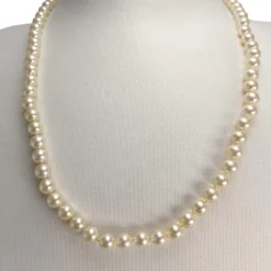 Collier d'occasion or 750 jaune perle de culture du japon